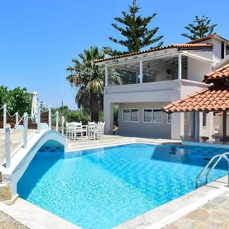 Hotel Dias Kavros 3*