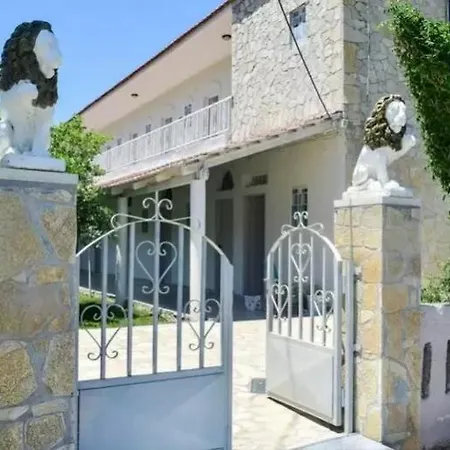 Dias Kavros Hotel
