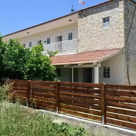 Hotel Dias Kavros 3*